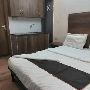 https://mud-house.top-gurgaonhotels.com
